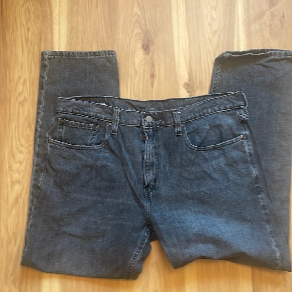 Men's Levi Jeans